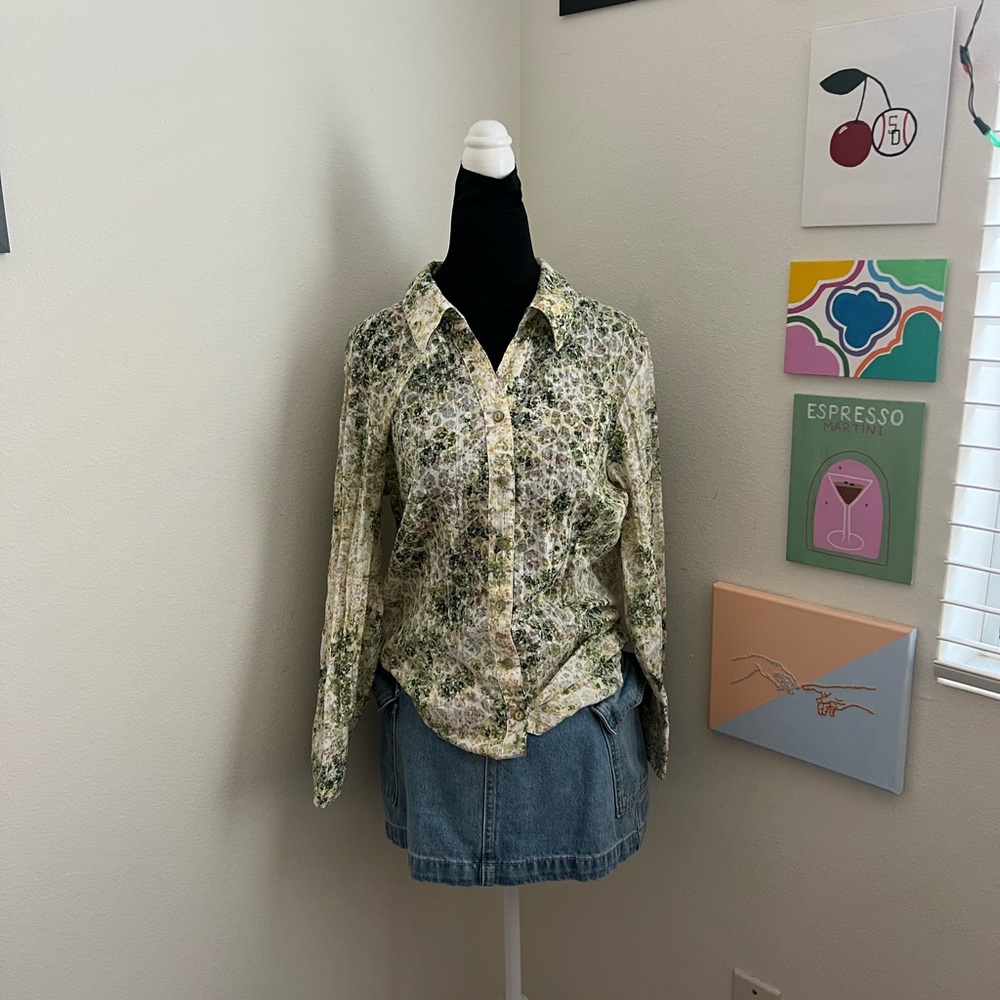 Green Floral Crinkle Button-Up Blouse (M)